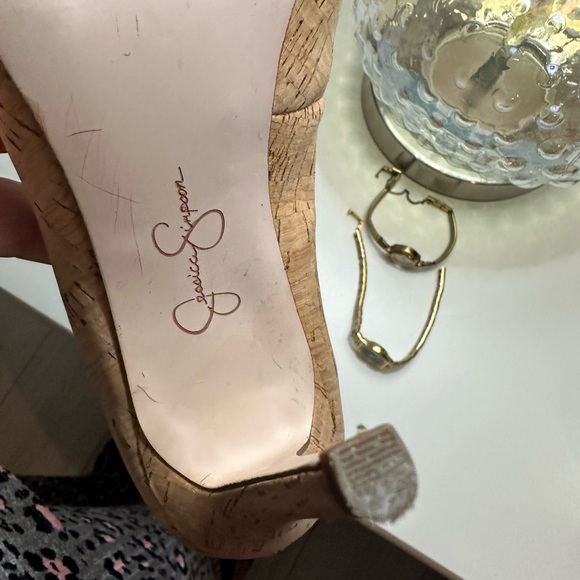 Jessica Simpson heels pumps - Picture 4 of 7